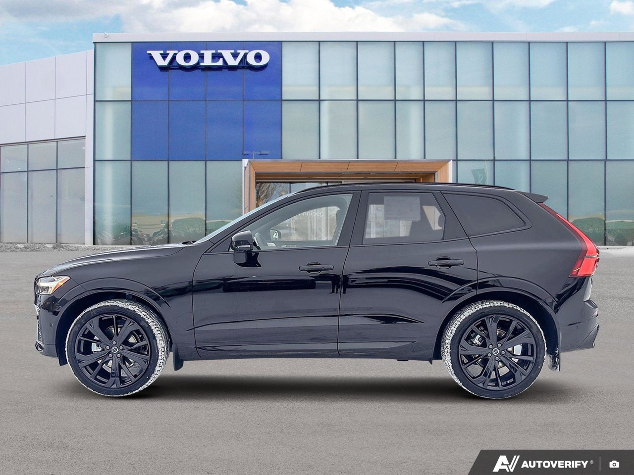2026 Volvo XC60 Ultra Black Edition-2