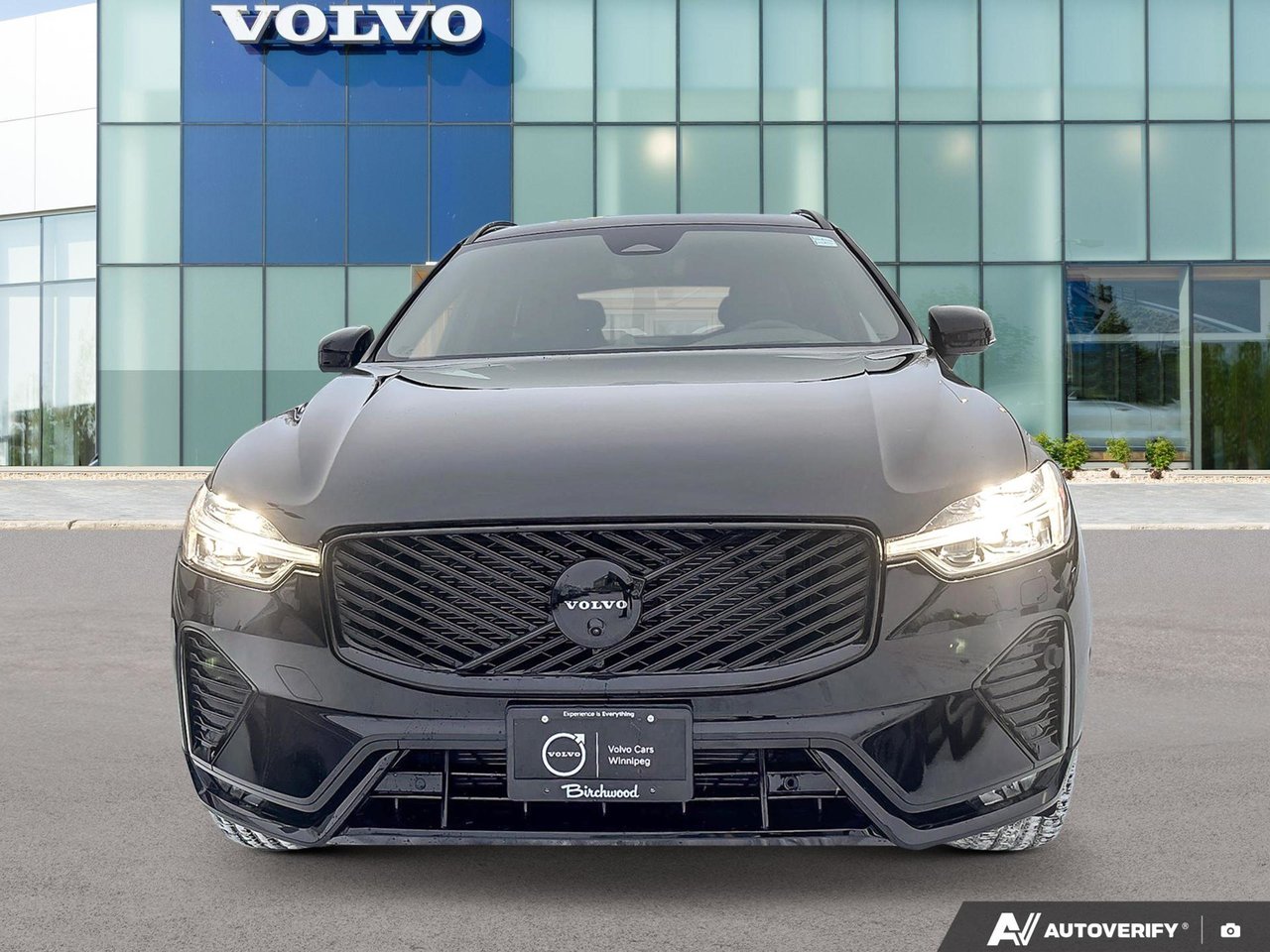 2026 Volvo XC60 Ultra Black Edition-5