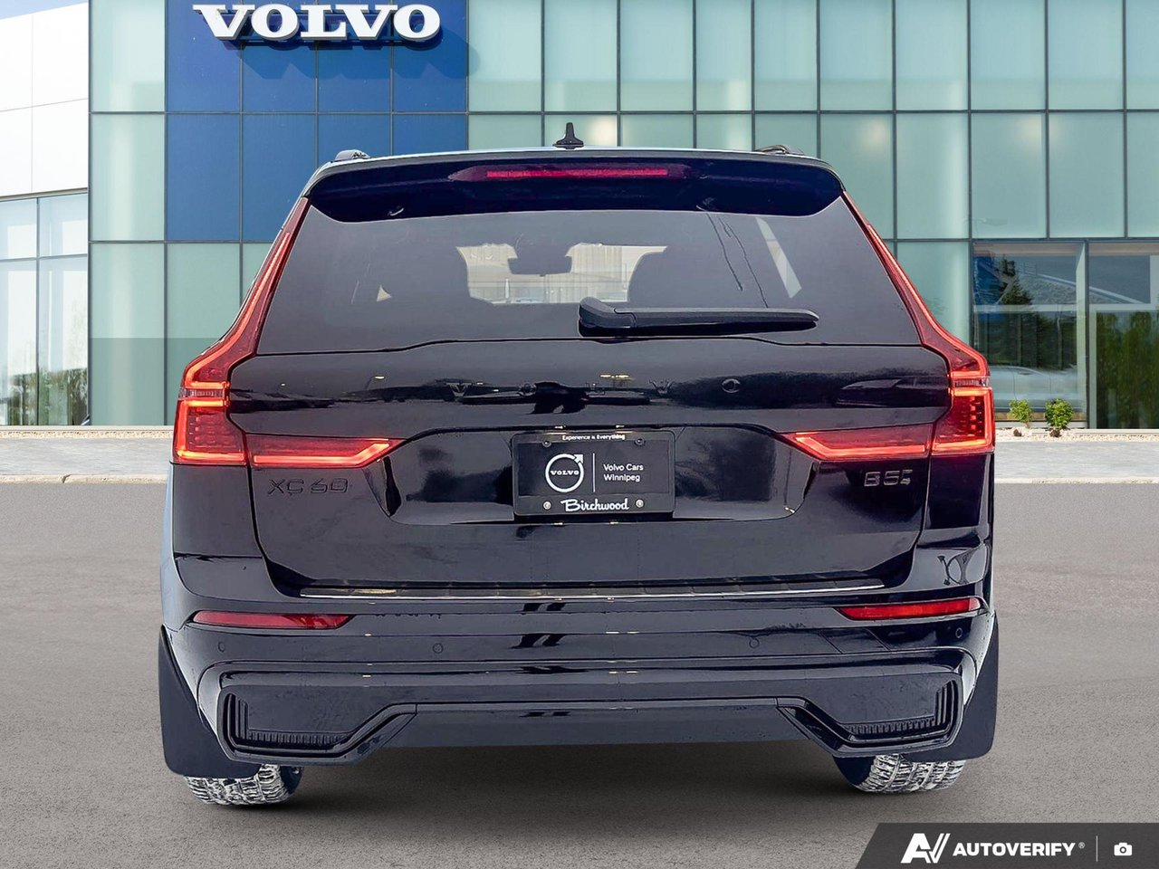 2026 Volvo XC60 Ultra Black Edition-4