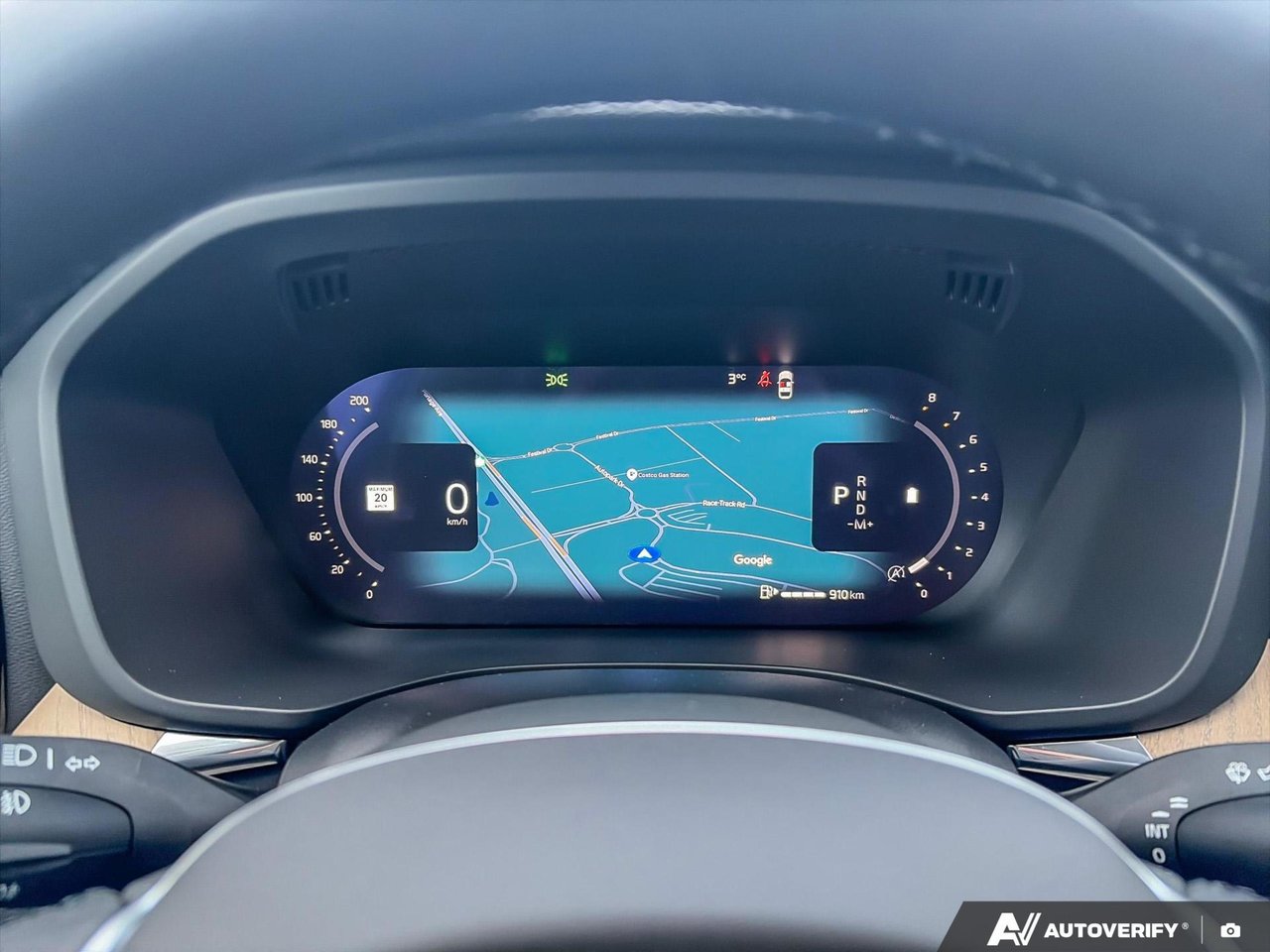 2026 Volvo XC60 Plus Dark Theme-15