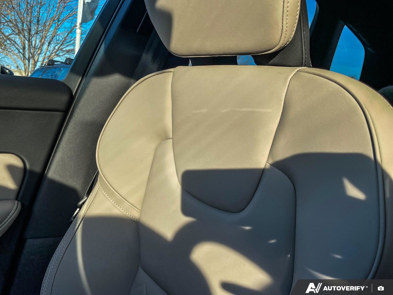 2026 Volvo XC60 Core Dark Theme-20