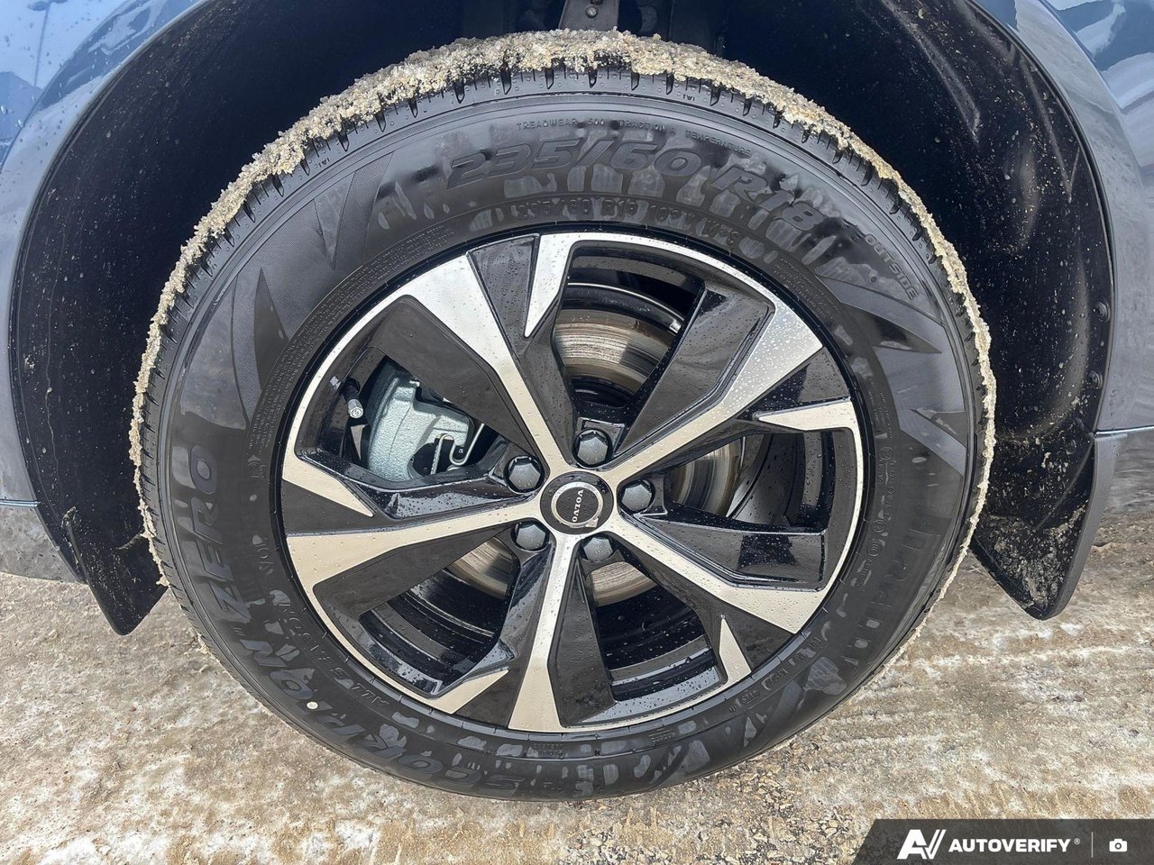 2026 Volvo XC60 Core Dark Theme-9