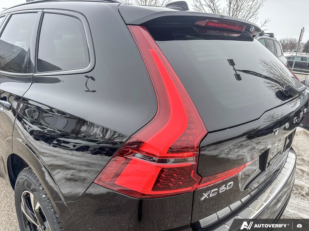 2026 Volvo XC60 Core Dark Theme-12