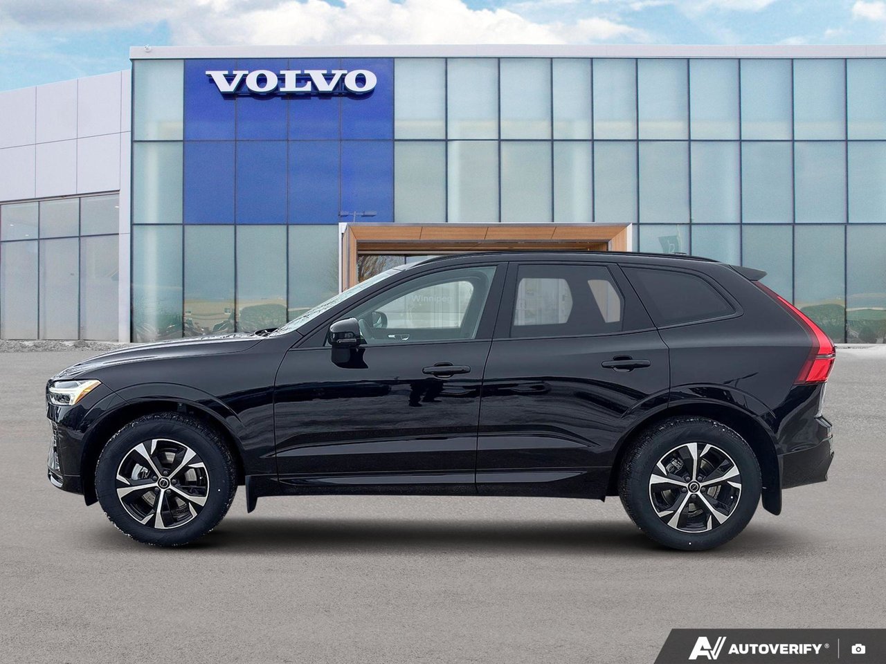2026 Volvo XC60 Core Dark Theme-2