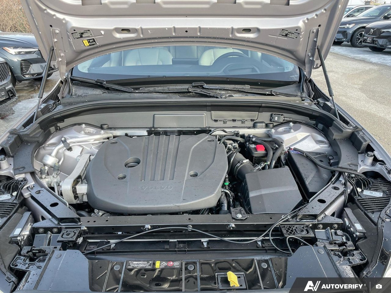 2026 Volvo XC60 Ultra Dark Theme-7