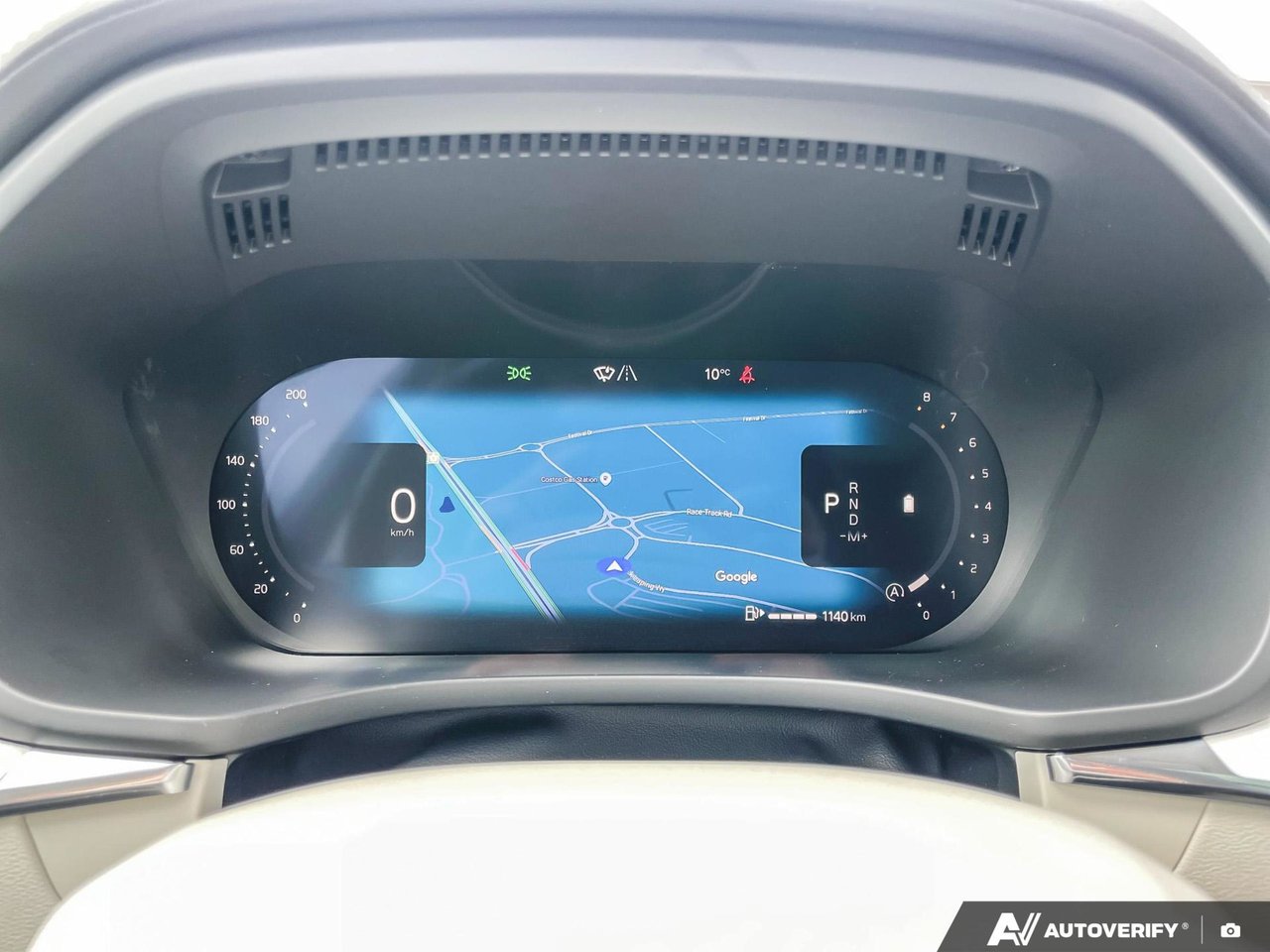 2026 Volvo XC60 Ultra Dark Theme-15