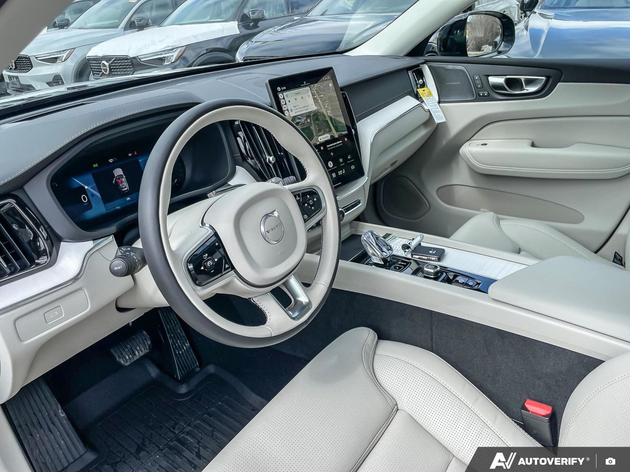 2026 Volvo XC60 Ultra Dark Theme-13