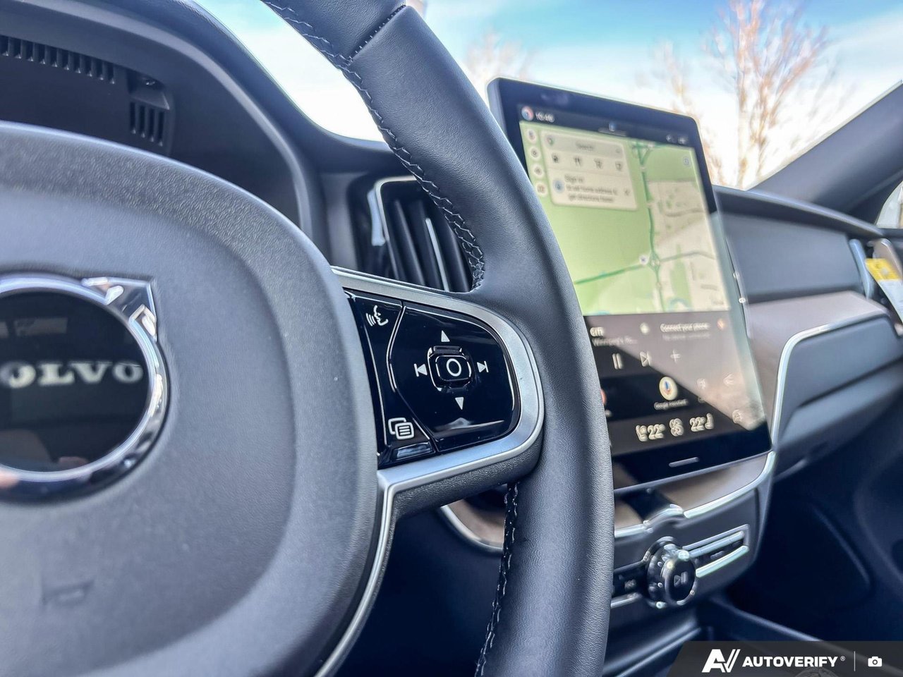 2026 Volvo XC60 Plus Dark Theme-15