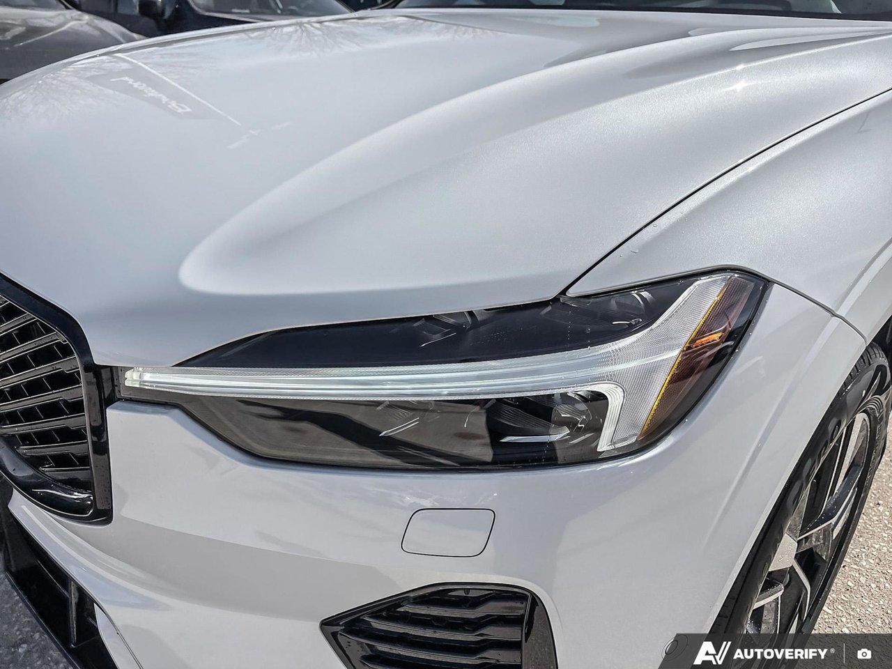 2026 Volvo XC60 Plus Dark Theme-10