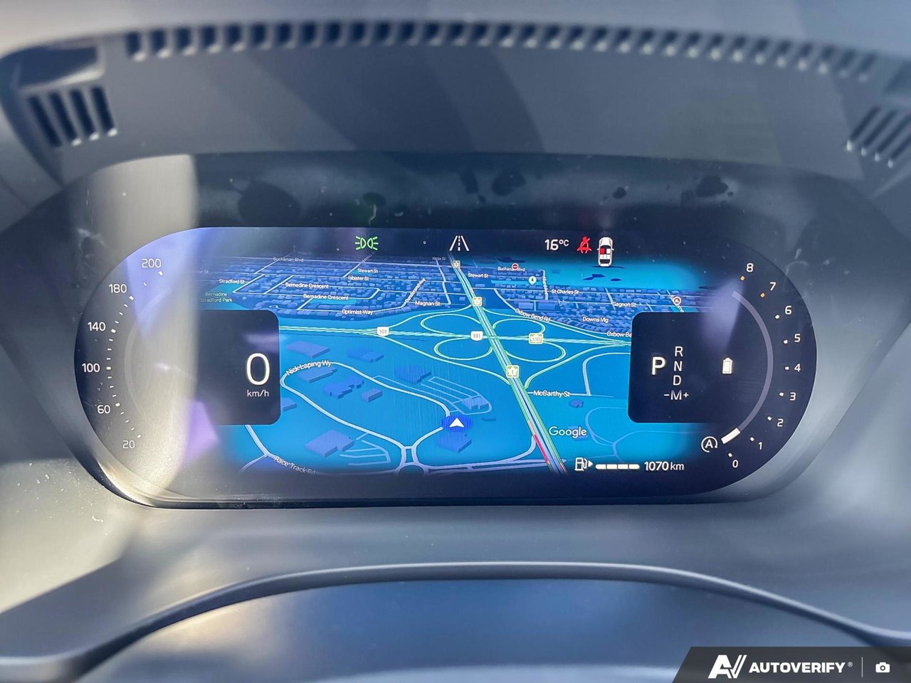 2026 Volvo XC60 Plus Dark Theme-15