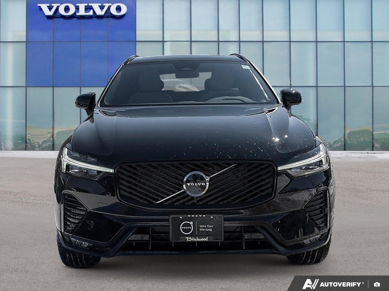 2026 Volvo XC60 Core Dark Theme-5