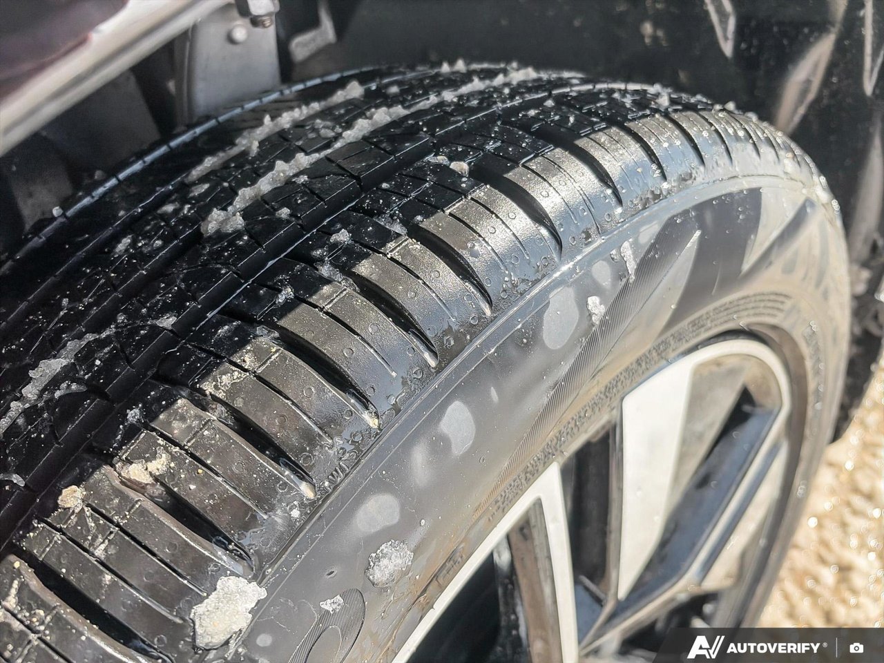 2026 Volvo XC60 Core Dark Theme-10