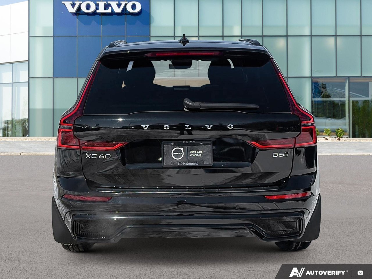 2026 Volvo XC60 Core Dark Theme-4