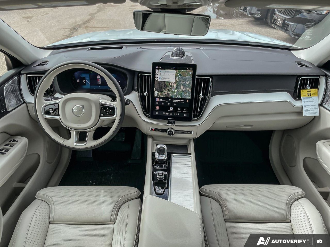 2026 Volvo XC60 Ultra Dark Theme-23