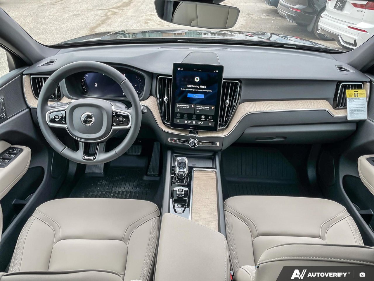 2026 Volvo XC60 Core Dark Theme-24
