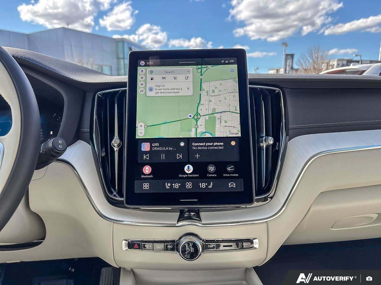2026 Volvo XC60 Ultra Dark Theme-19