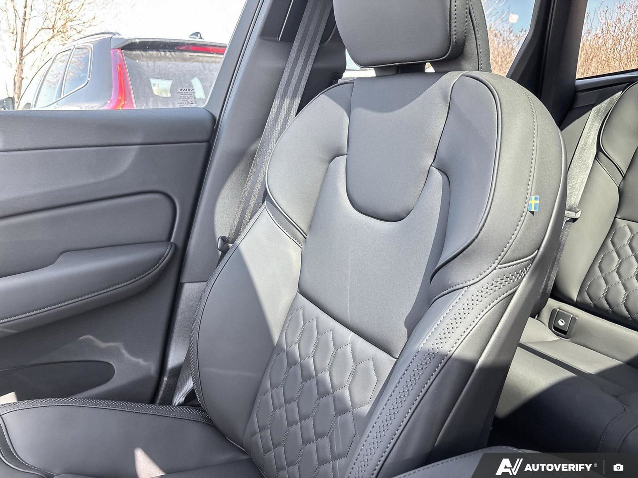 2026 Volvo XC60 Core Dark Theme-20