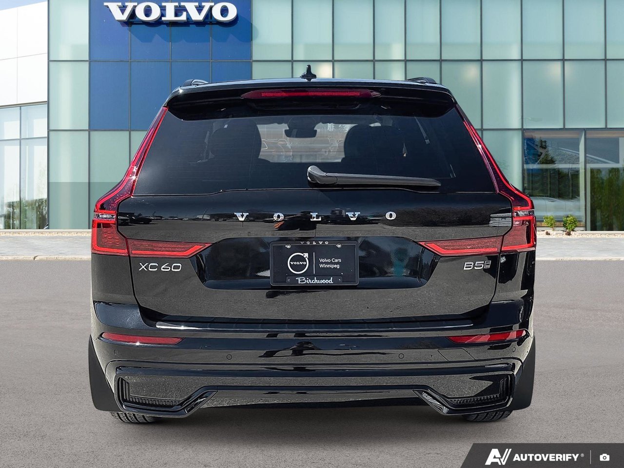 2026 Volvo XC60 Core Dark Theme-4