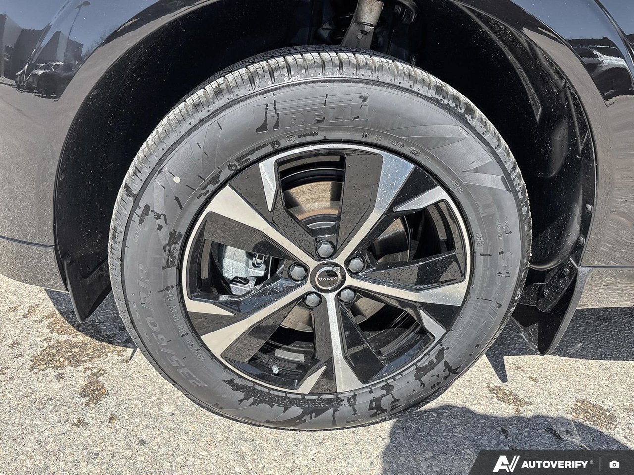 2026 Volvo XC60 Core Dark Theme-9