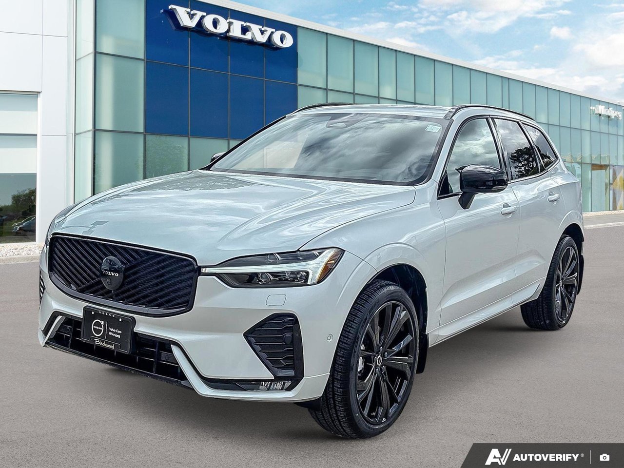 2026 Volvo XC60 Ultra Black Edition-0