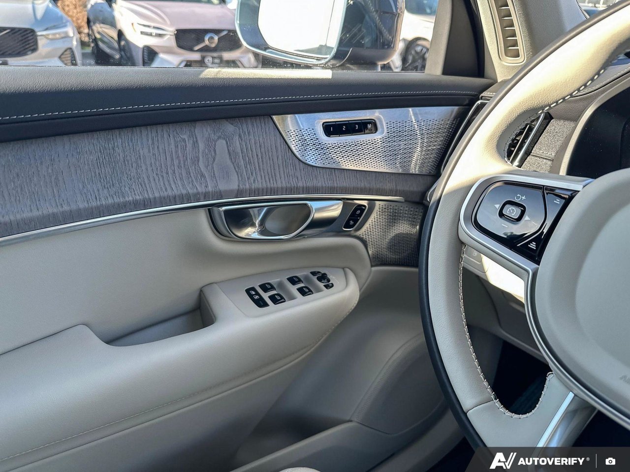 2026 Volvo XC90 Plug-In Hybrid Ultra Bright Theme-17