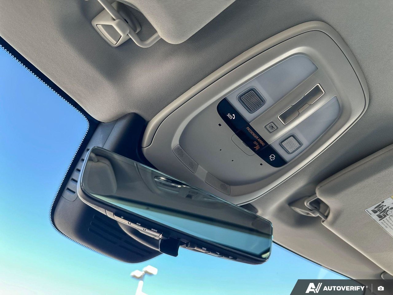 2026 Volvo XC90 Plug-In Hybrid Ultra Bright Theme-21