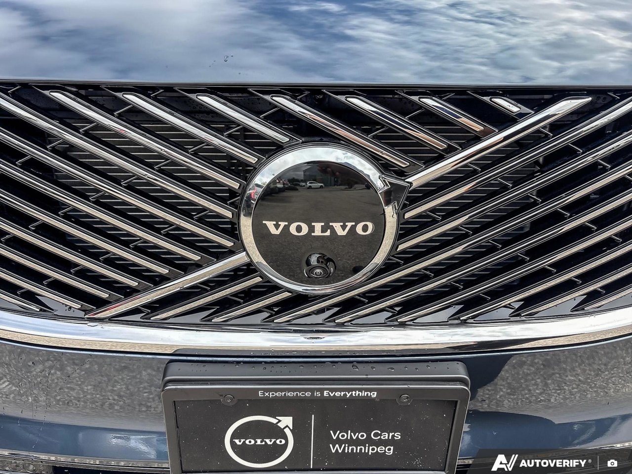 2026 Volvo XC90 Plug-In Hybrid Ultra Bright Theme-6