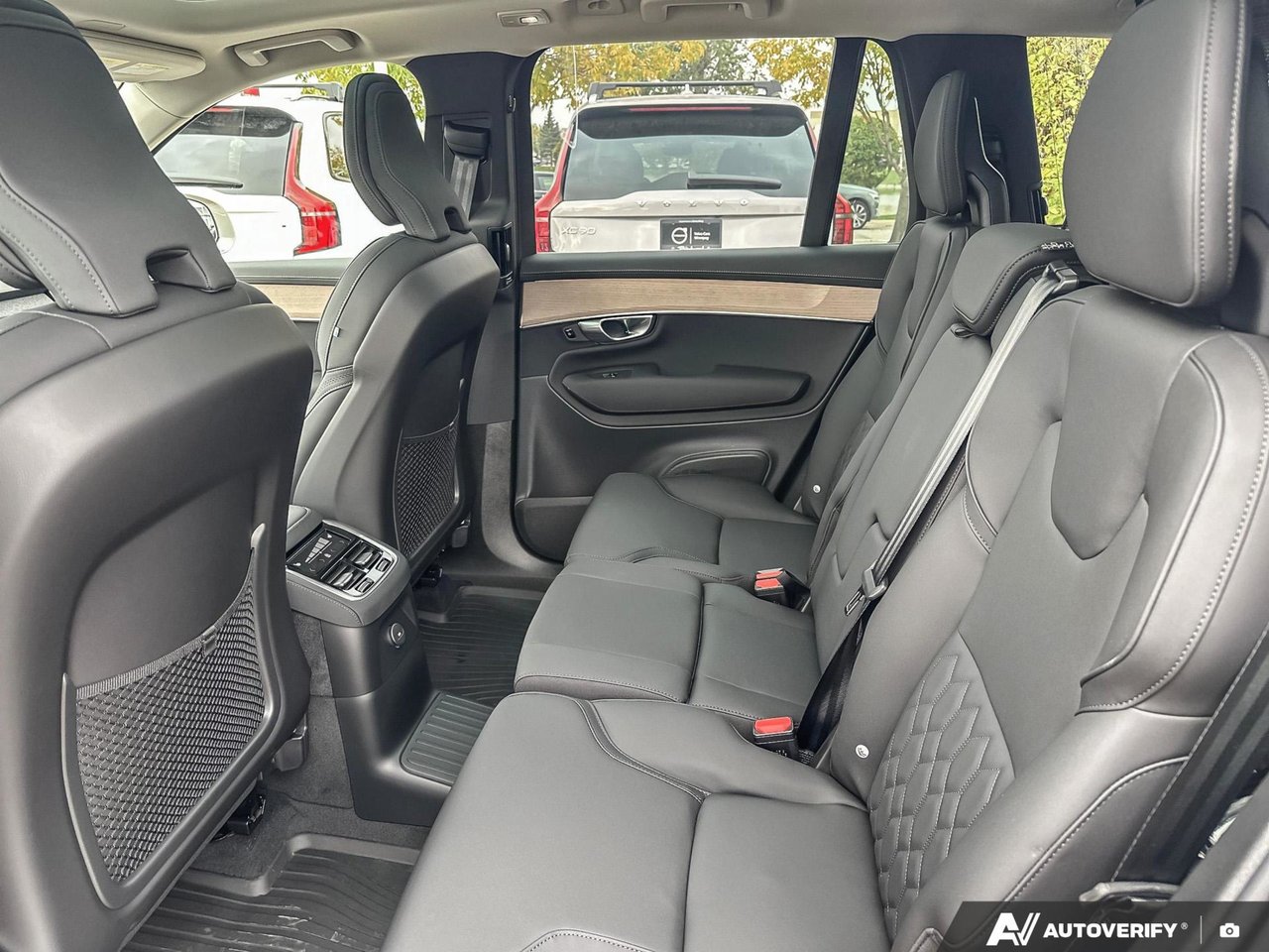 2026 Volvo XC90 Plug-In Hybrid Plus Bright Theme-23