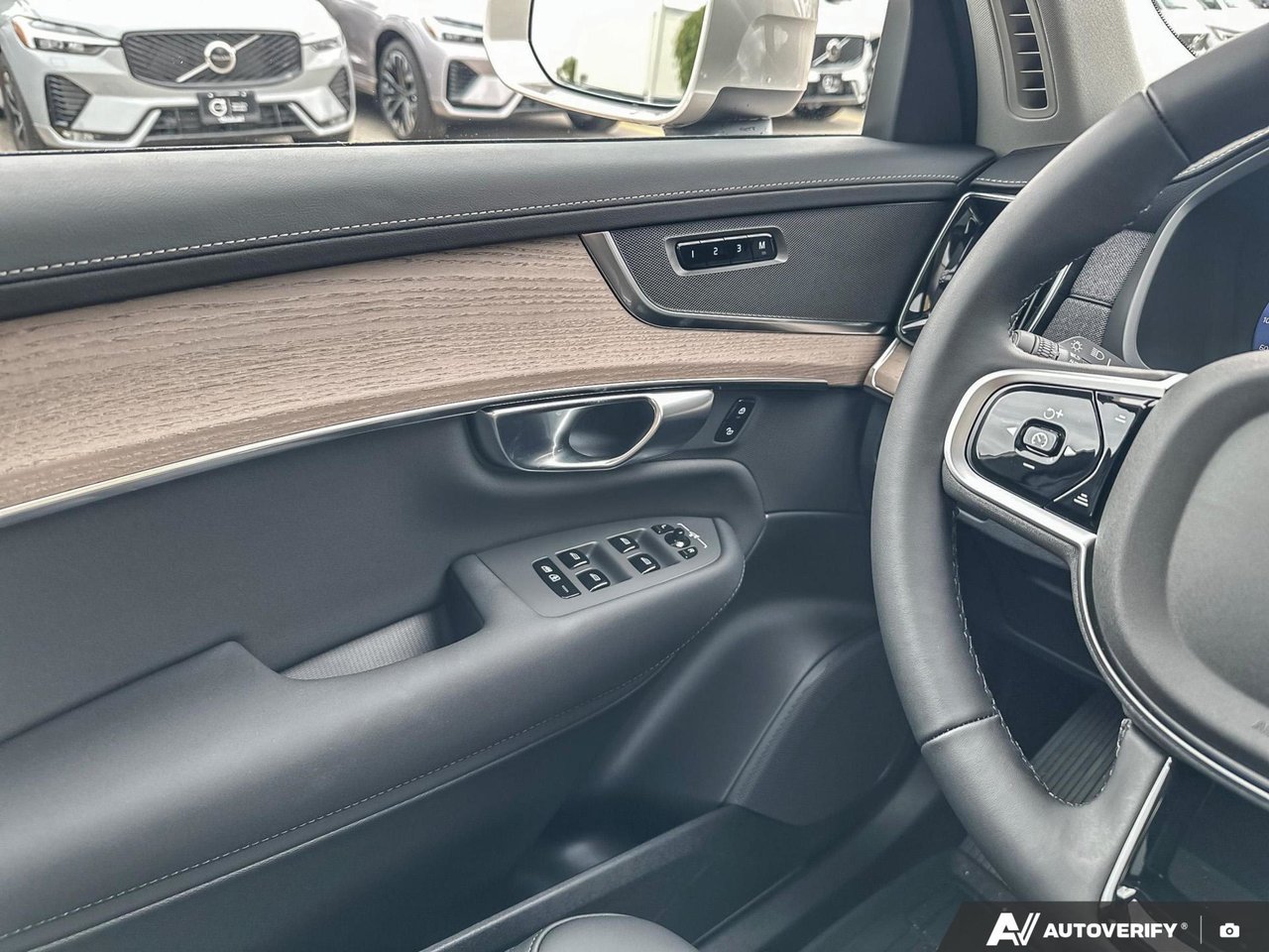 2026 Volvo XC90 Plug-In Hybrid Plus Bright Theme-17