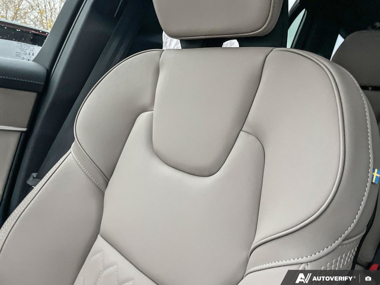 2026 Volvo XC90 Plug-In Hybrid Plus Dark Theme-20