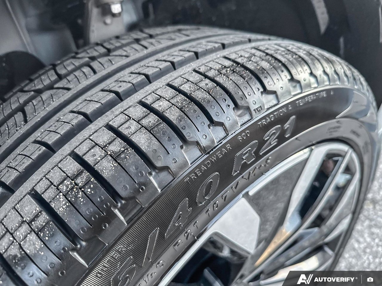 2026 Volvo XC90 Plug-in hybrid Core 7-Seater (Bright Theme)-10