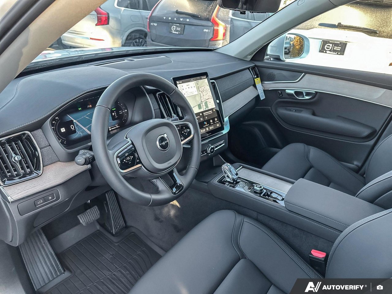 2026 Volvo XC90 Plug-in hybrid Core 7-Seater (Bright Theme)-13