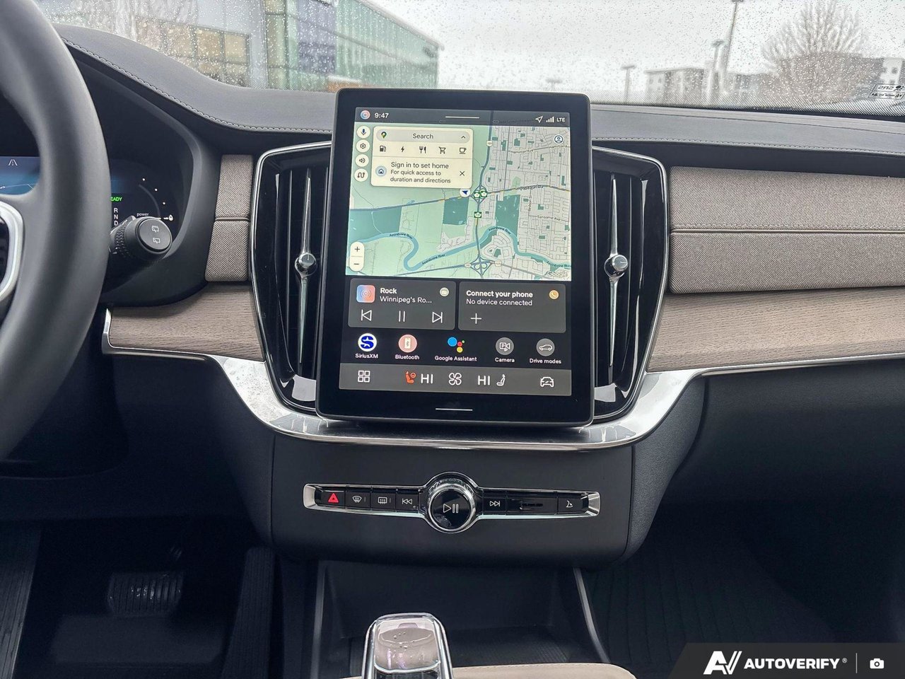 2026 Volvo XC90 Plug-In Hybrid Plus Dark Theme-19