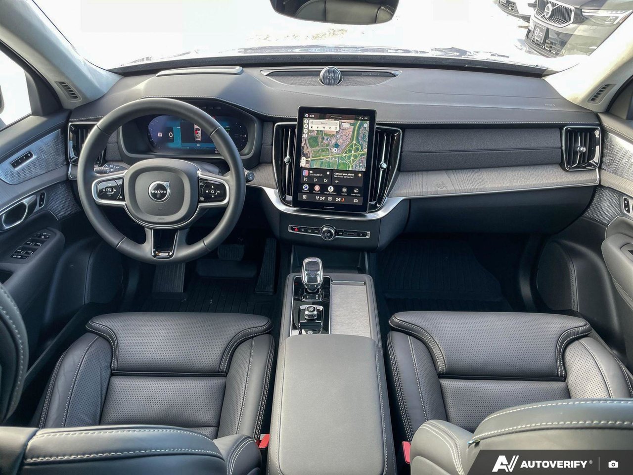 2026 Volvo XC90 Plug-In Hybrid Ultra Dark Theme-23