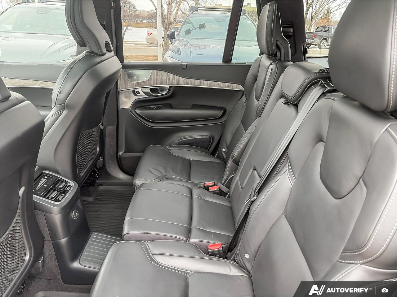 2024 Volvo XC90 Recharge Ultimate Bright Theme-23