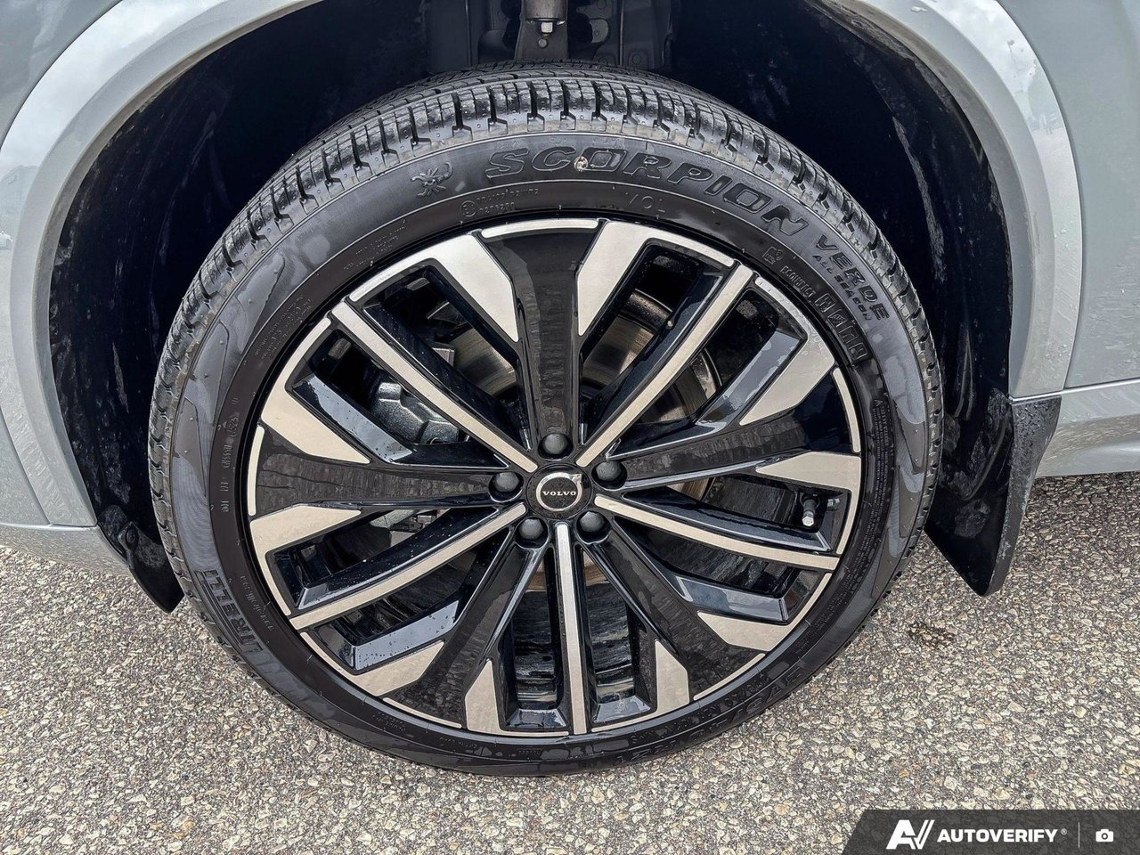 2026 Volvo XC90 Plus Bright Theme-9