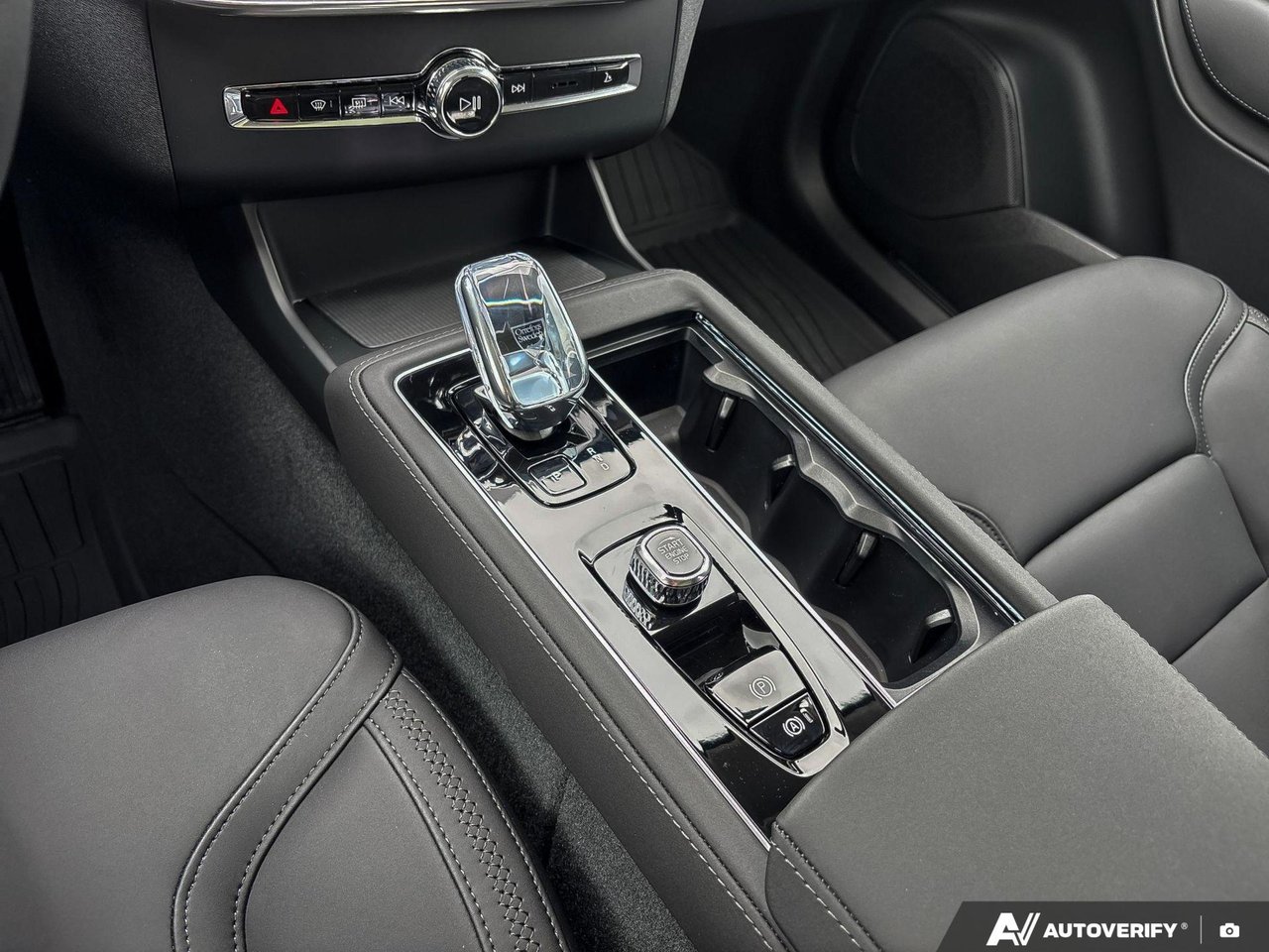 2026 Volvo XC90 Plus Bright Theme-18