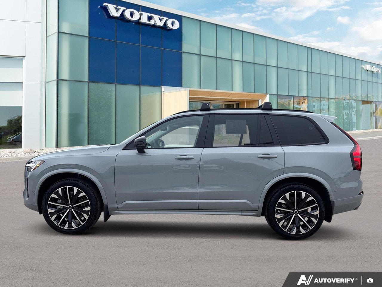 2026 Volvo XC90 Plus Dark Theme-2