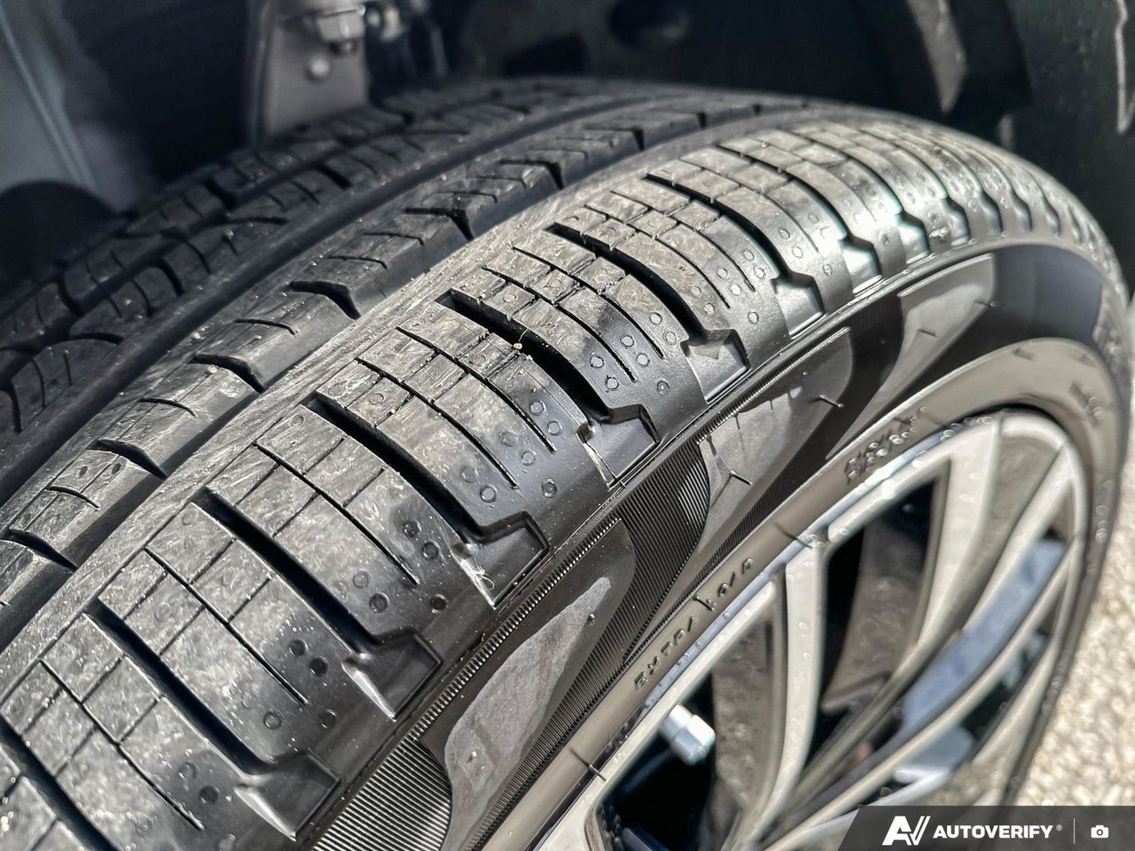 2026 Volvo XC90 Ultra Bright Theme-10