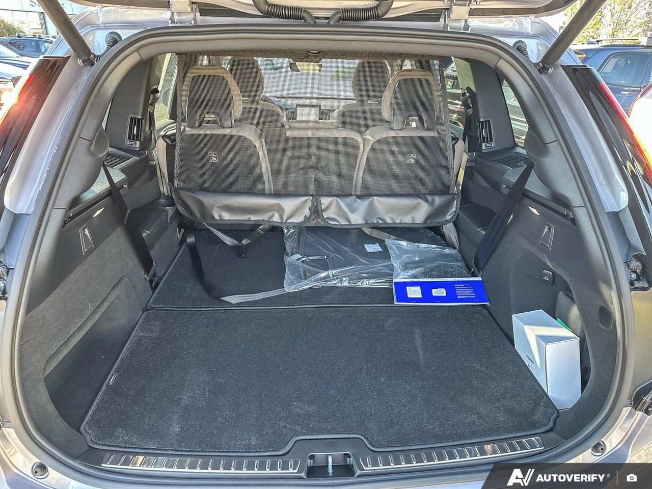 2026 Volvo XC90 Core Bright Theme-8