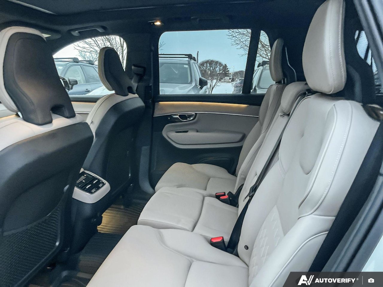 2026 Volvo XC90 Plus Dark Theme-23