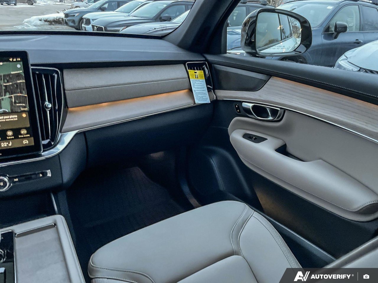 2026 Volvo XC90 Plus Dark Theme-25