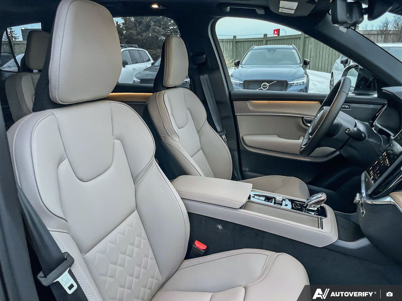 2026 Volvo XC90 Plus Dark Theme-22