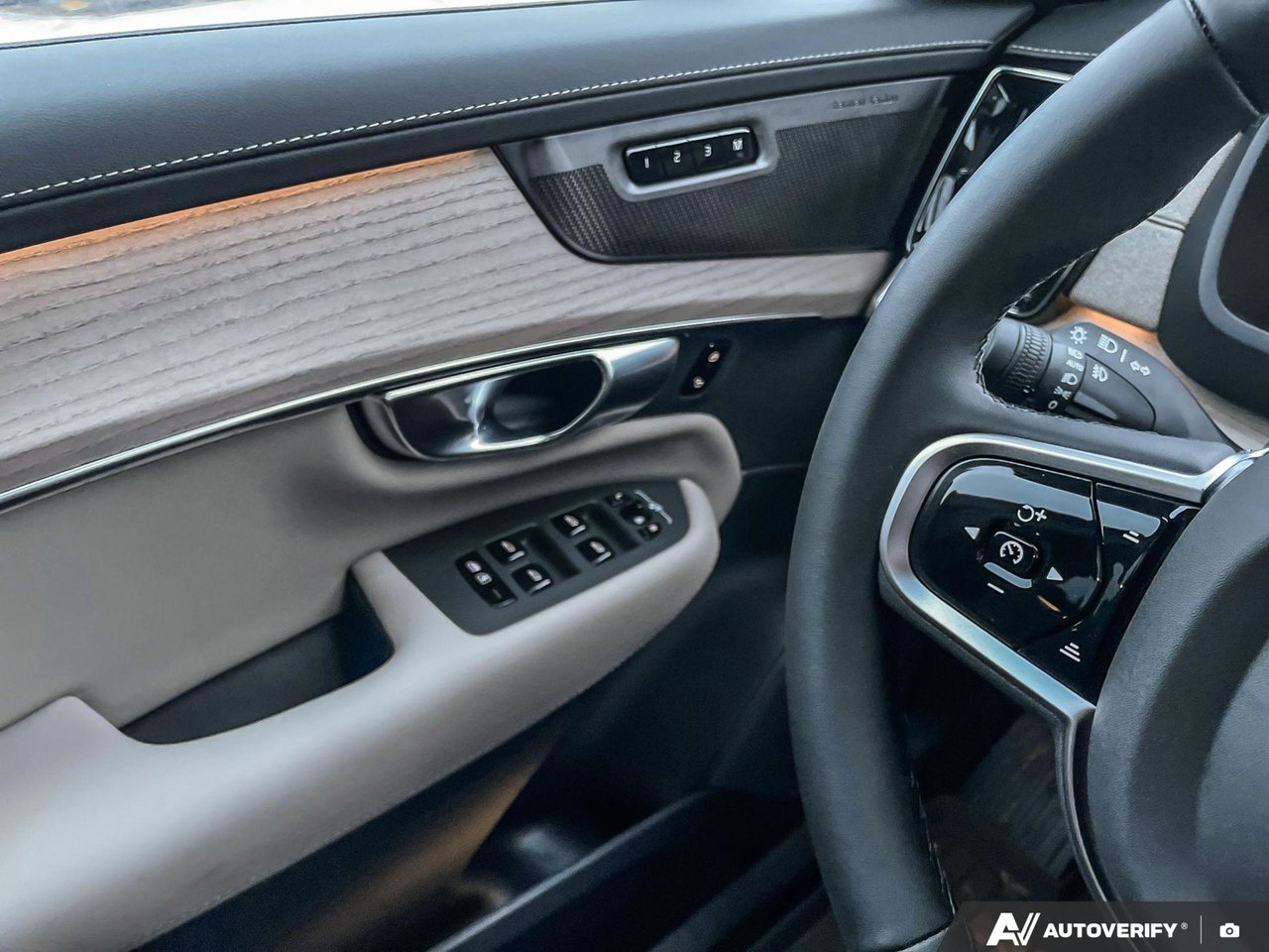 2026 Volvo XC90 Plus Dark Theme-17