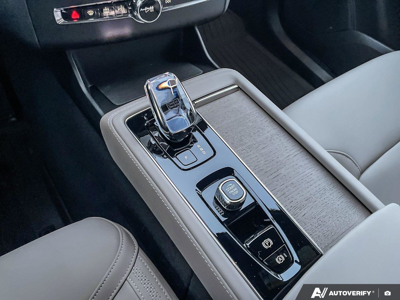 2026 Volvo XC90 Plus Dark Theme-18