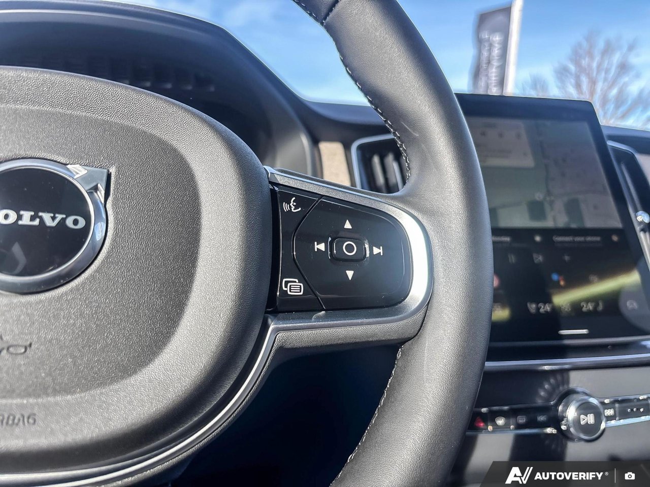 2026 Volvo XC90 Plus Dark Theme-16