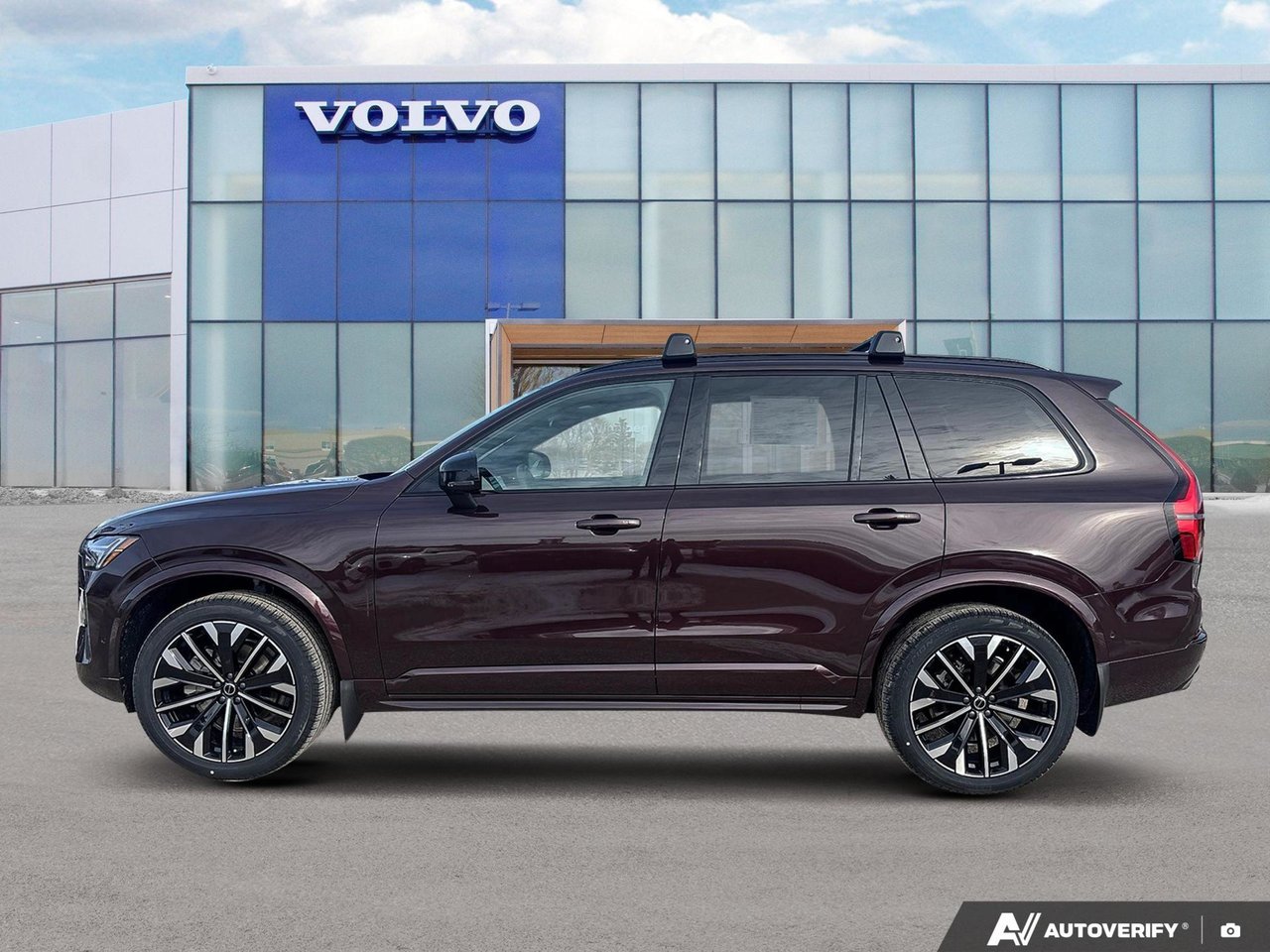 2026 Volvo XC90 Plus Dark Theme-2