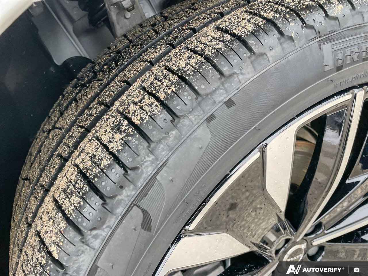 2026 Volvo XC90 Plus Dark Theme-10