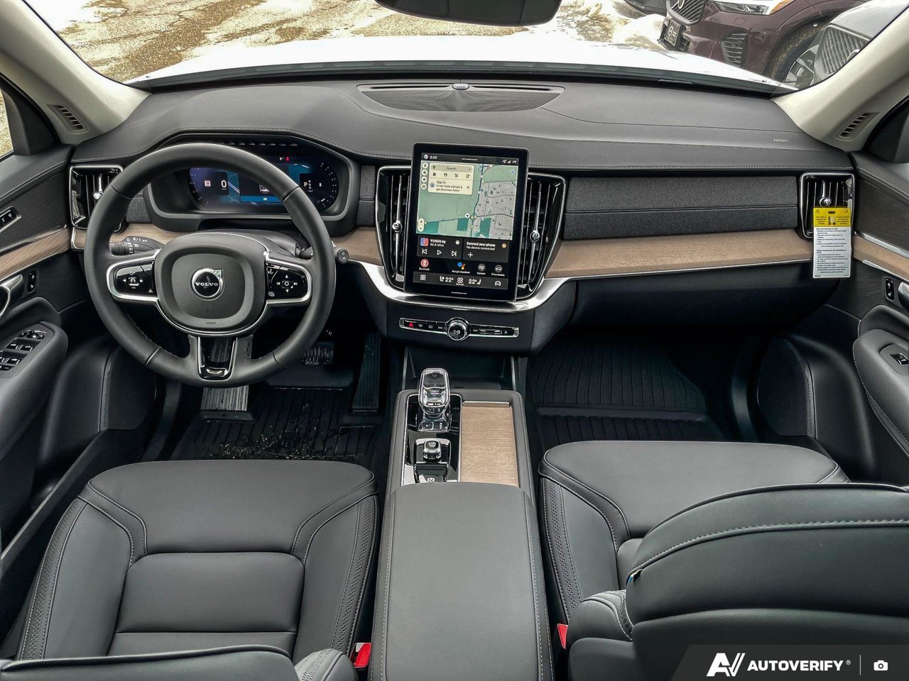2026 Volvo XC90 Plus Dark Theme-24