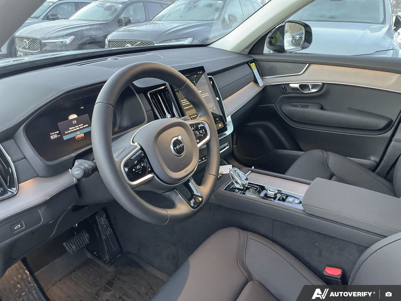 2026 Volvo XC90 Plus Dark Theme-13